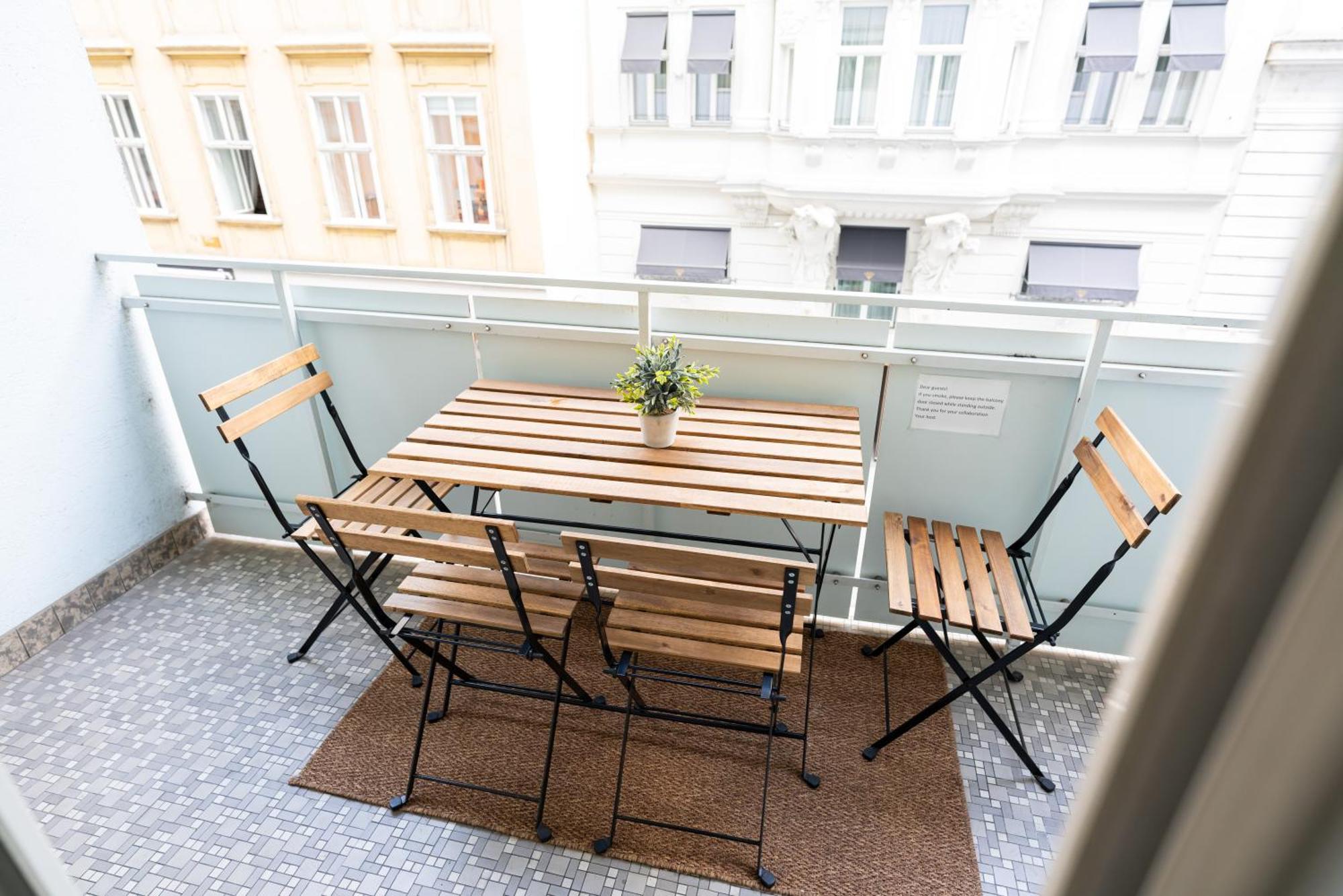 Central Living Apartment Opera ウィーン エクステリア 写真